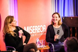  Portrait von einem vollbärtigen Mann mit kurzen Haaren, der in die Kamera lächelt. Er trägt ein Shirt mit einem Fahrrad.